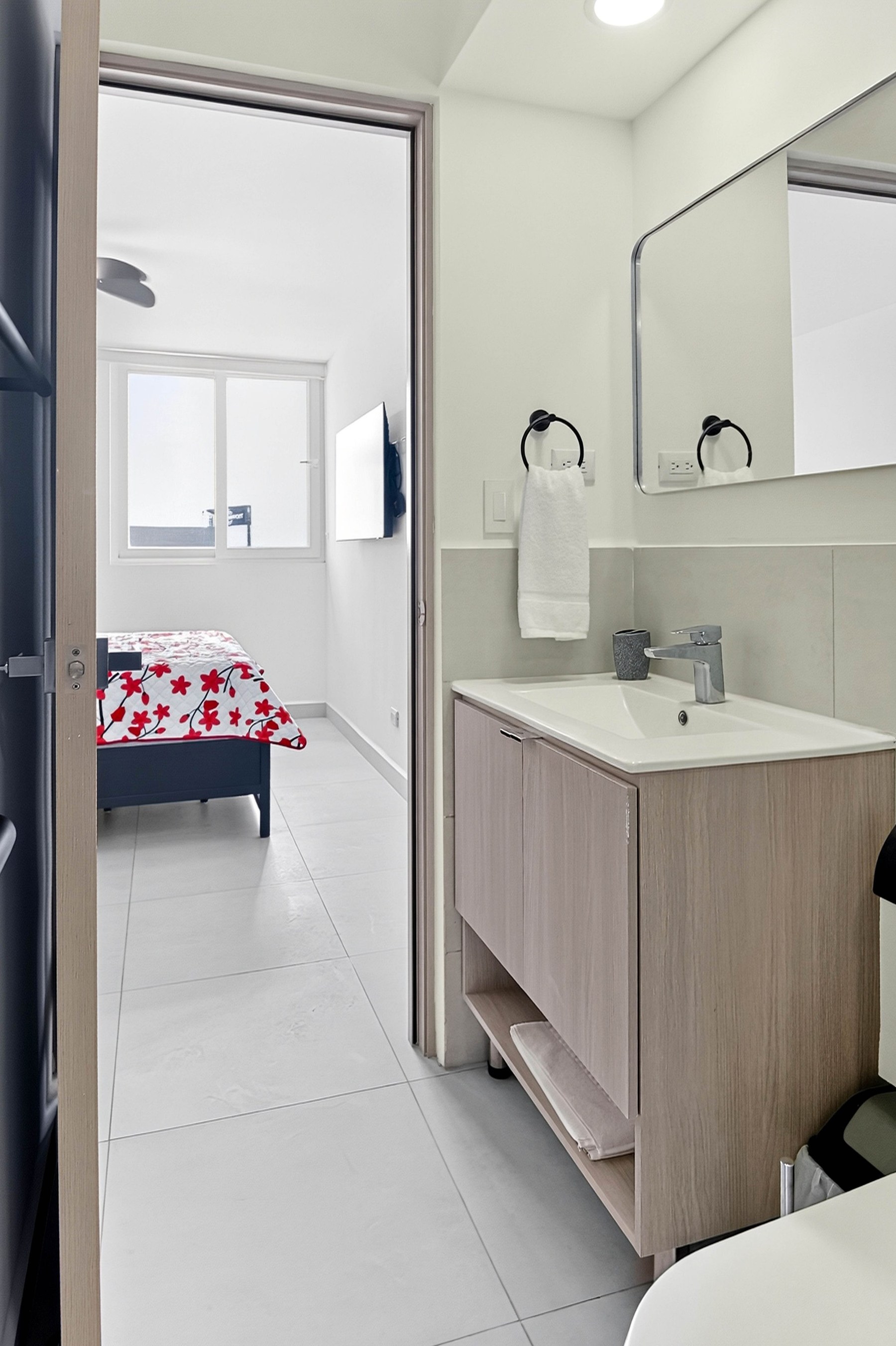 Main bathroom
